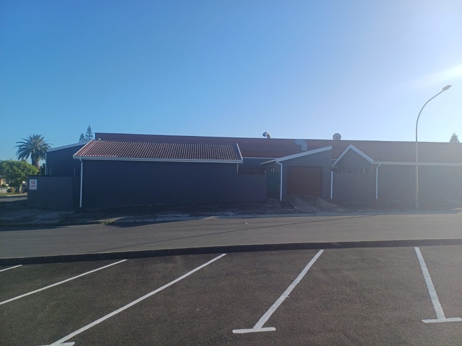 Commercial Property for Sale in Braelyn Heights Eastern Cape